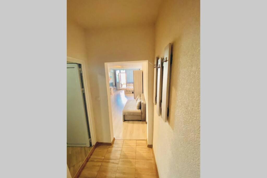 Апартаменты Large Studio In Studentski Grad With Huge Terrace София Экстерьер фото